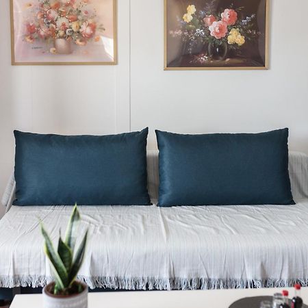 The Waves Apartment Monodhendrion Bagian luar foto