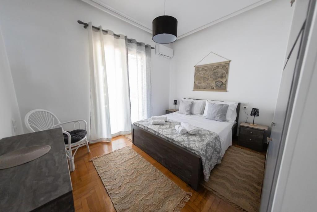 The Waves Apartment Monodhendrion Bagian luar foto