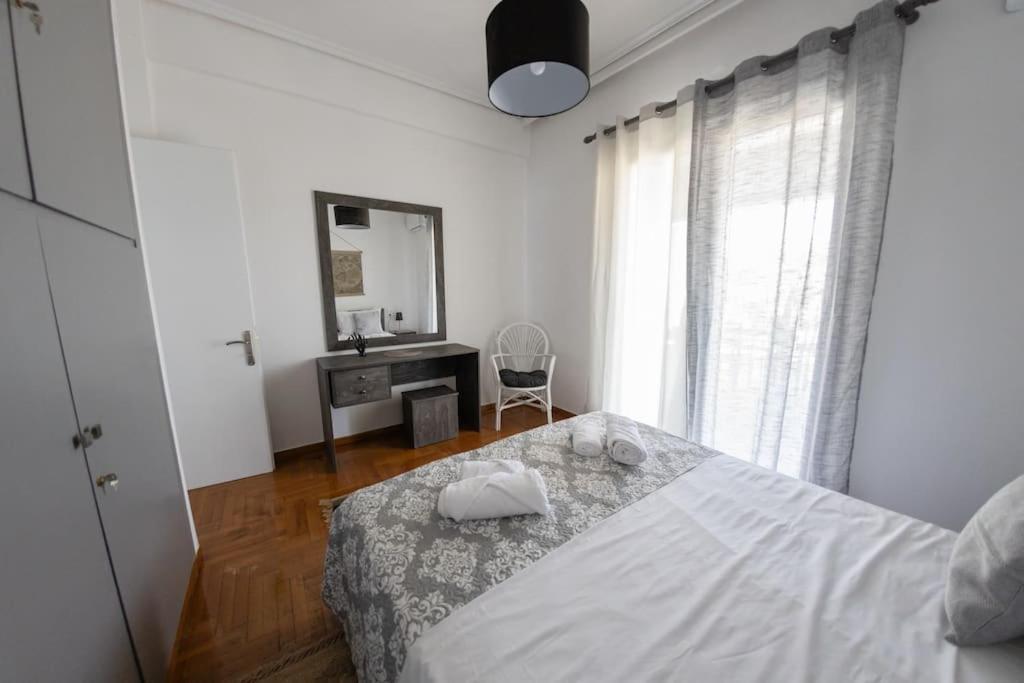 The Waves Apartment Monodhendrion Bagian luar foto