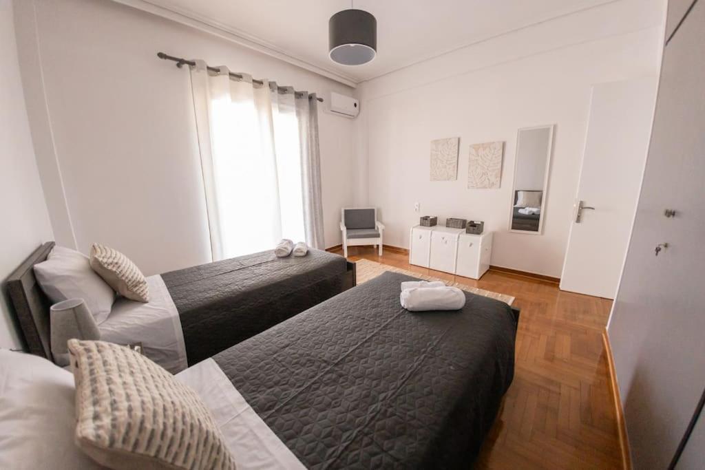 The Waves Apartment Monodhendrion Bagian luar foto
